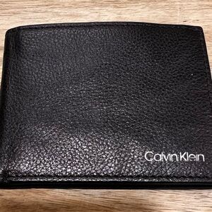 Authentic Mens CALVIN KLEIN Bifold Wallet Leather Black RFID Protection New